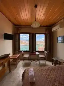 Helena - 106