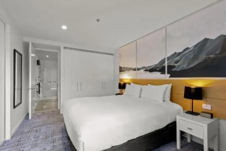 Scenic Suites - 104