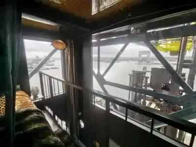 Crane Faralda - 63