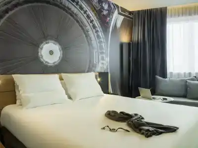 Novotel Paris 20 Belleville - 1