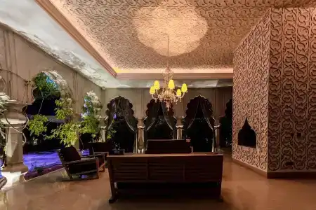 Palais Namaskar - 34