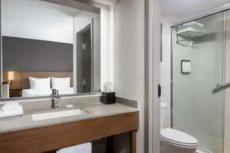 Hyatt Place Orlando Airport - 6