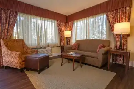 Park Lane Suites & Inn - 50