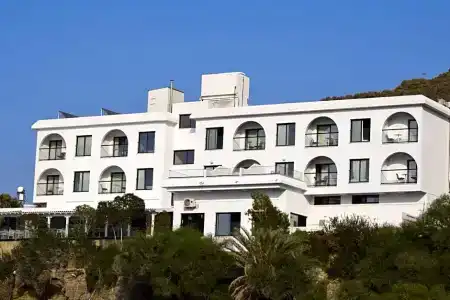 e.j. Pyrgos Bay - 22