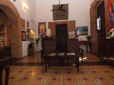Dona Elvira Boutique - 28