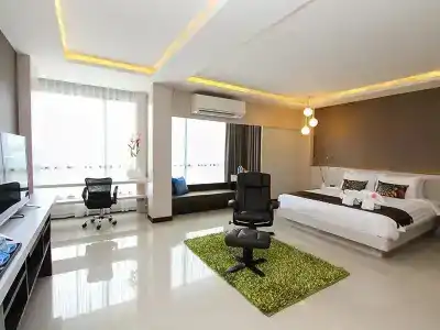 Udtel Boutique - 40