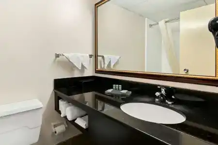 Best Western Riverside Inn - 52