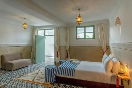 Riad Diana - 29