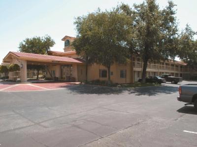 La Quinta Inn by Wyndham San Antonio Vance Jackson - 17