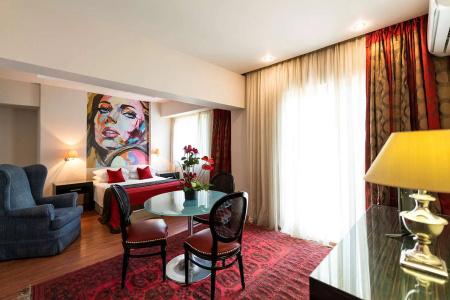 Best Western Plus Embassy - 40