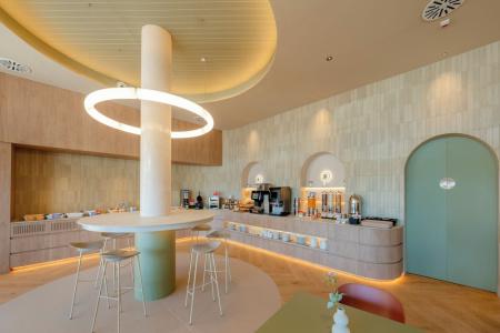 Hampton By Hilton Alicante Airport - 14