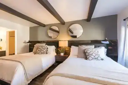 Shell Beach Inn - 24