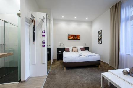 Karoly Corner Residences - 8