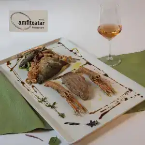 Amfiteatar - 11