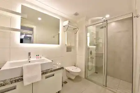 Green Garden Suites - 8