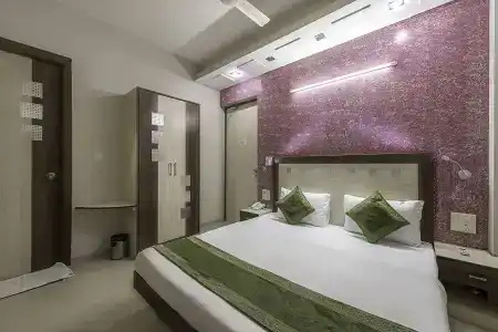 Treebo Trend Rockwell Plaza Karol Bagh - 3