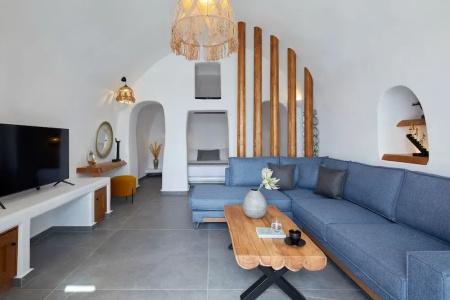 Allure Breeze Suites - 219