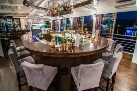 Botel Gracia - 16
