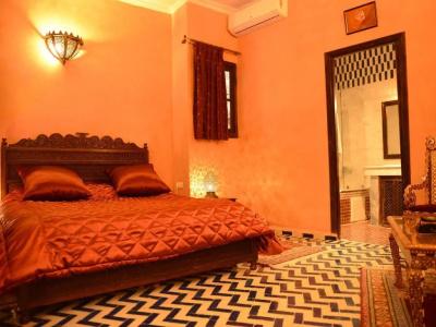Riad El Yacout - 52