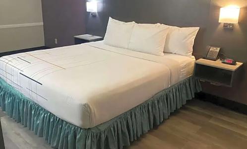 La Quinta Inn by Wyndham Bakersfield South - 25