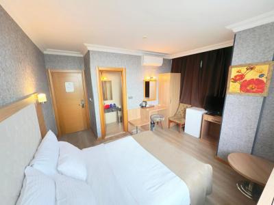 Lounge - 2