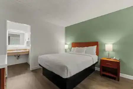 Vagabond Inn Executive Old Town - 64