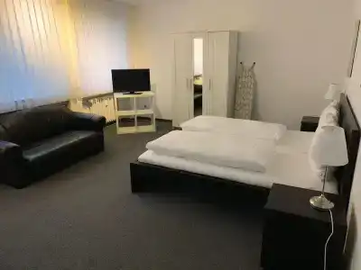 Bayrischer Hof - 3