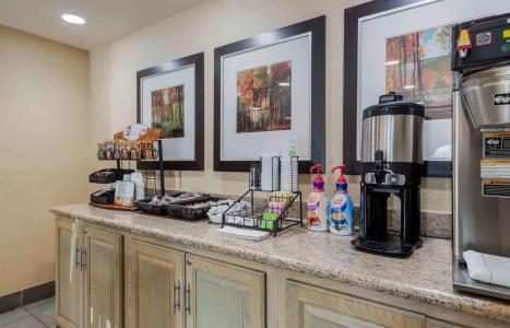Extended Stay America Suites - - Haywood Mall - 17