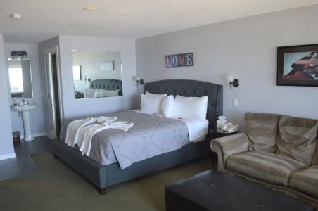 Starfish Manor Oceanfront - 16