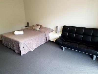 Outrigger Burleigh - 151