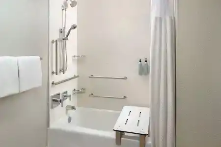 Courtyard by Marriott - 30
