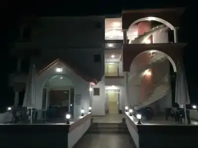 Guest House Green Garden - 1