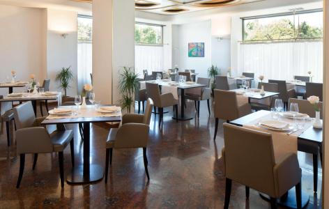 Starhotels Cristallo Palace - 22