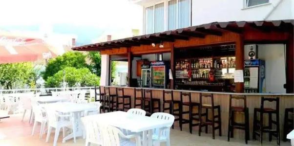 Rose Gardens Boutique & Pool & Restaurant - 25