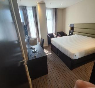 Premier Inn Airport - 14