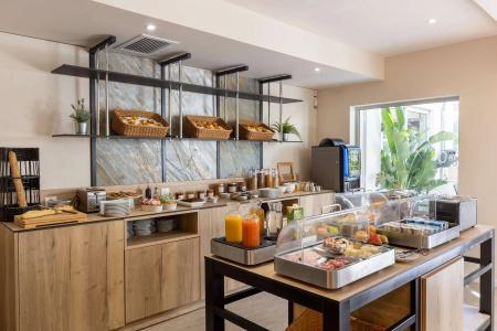 Sure by Best Western Coeur De Cassis - 10
