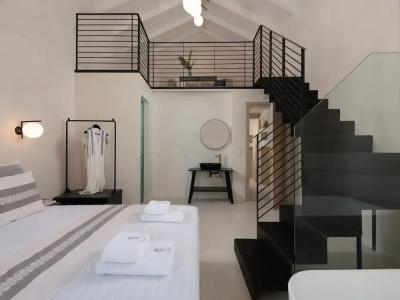 Sutor Chic Manor - 15