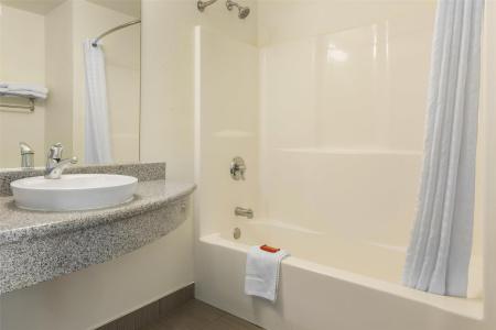 SureStay Plus by Best Western East - 27