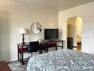 Hollywood La Brea Inn - 21