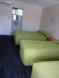 Urangan Motor Inn - 85