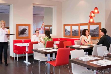 ibis Zürich Messe Airport - 14