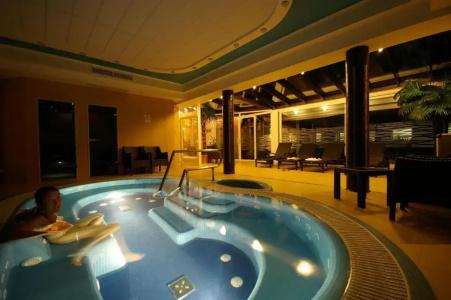 Xavin Wellness & Restaurant - 17