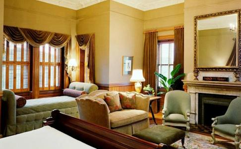 Wentworth Mansion - 11