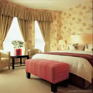 The Mandeville - 28