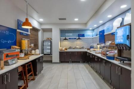 Med City & Suites - 29
