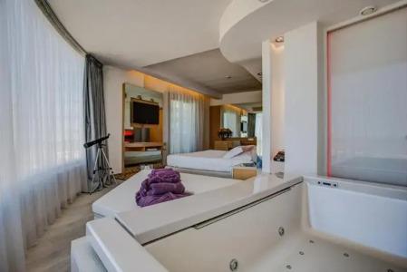 Waldorf- Premier Resort - 62