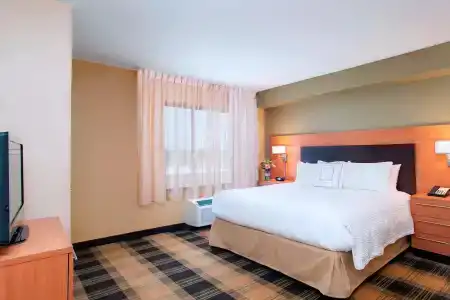 TownePlace Suites by Marriott - 31