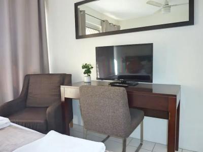 Jadran & El Jays Holiday Lodge - 87