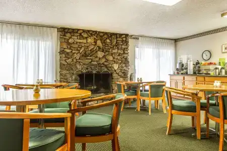 Quality Inn & Suites - 17
