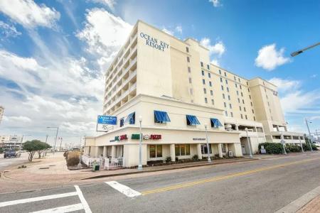 Ocean Key Resort - 18